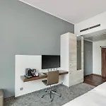Hotel H4
