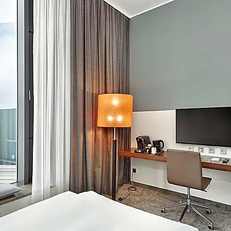 H4 Hotel