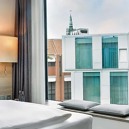 H4 Hotel