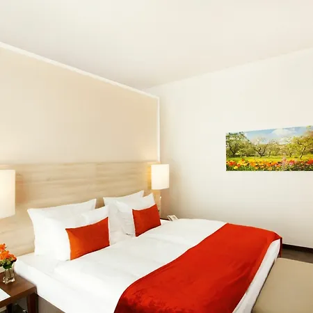 H4 Hotel