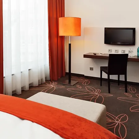 Hotel H4